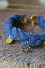 Bracelet bohème tissu tressé & pendentif vague - OCEAN bleu