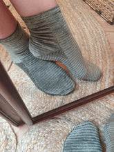 Chaussettes Josette - velours pailleté vert kaki