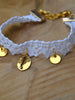 Bracelet boho- dentelle blanche & pendentif coquillage